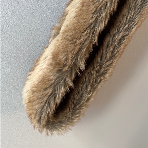 Deena & Ozzy Faux Fur Eternity Scarf - Picture 3 of 5